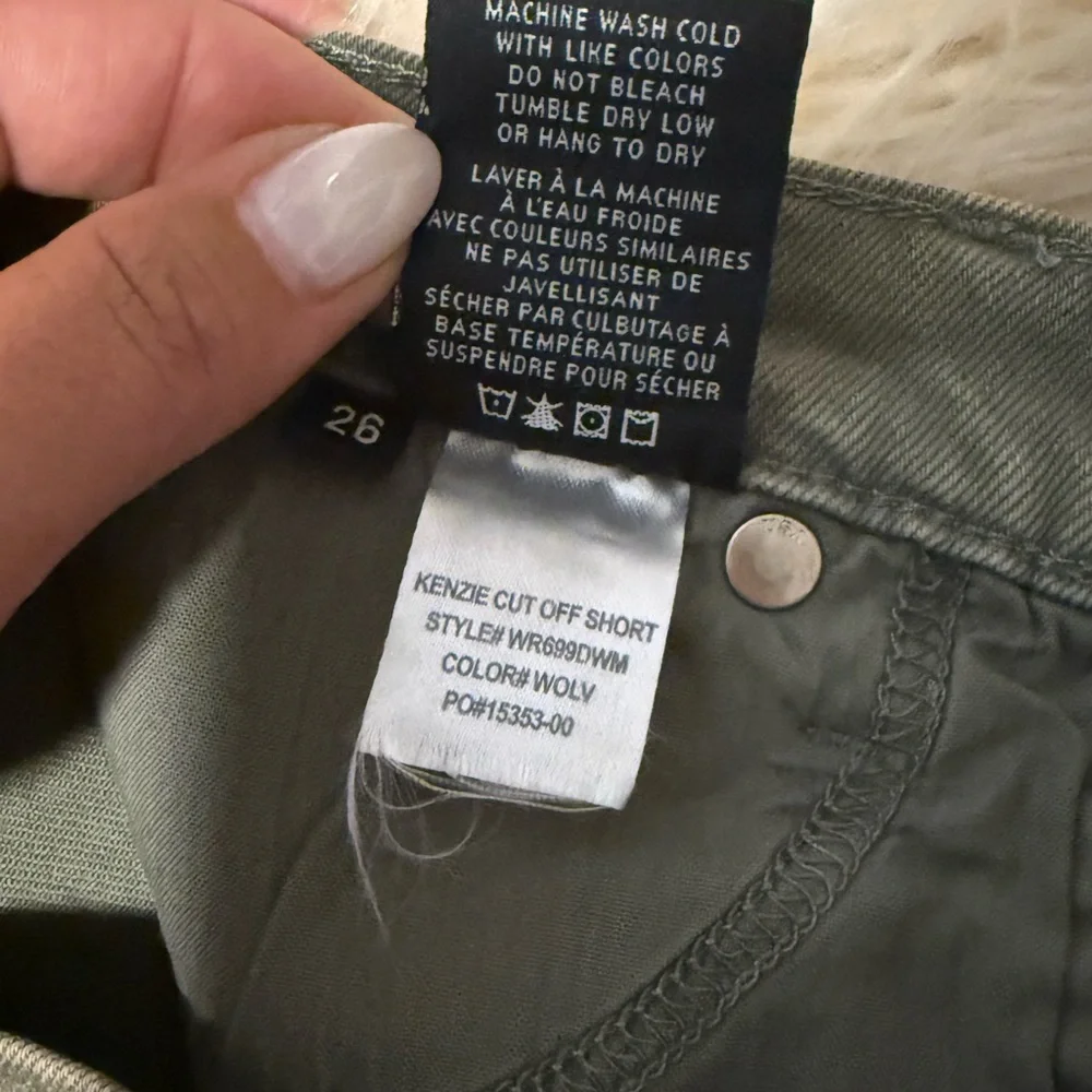 Hudson Kenzie cut off shorts size 26